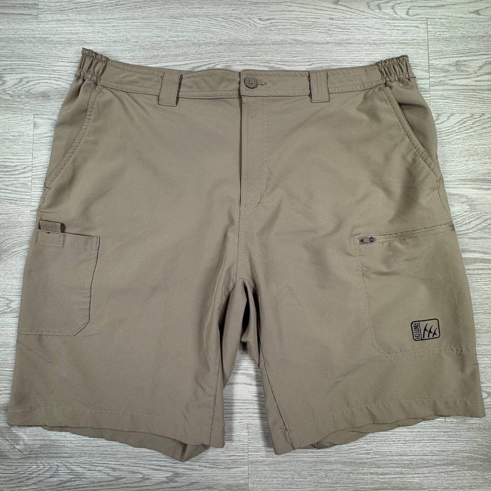 Fintech Men's Performance Fishing Shorts Brown XXL Stretch Cargo Pockets Coastal